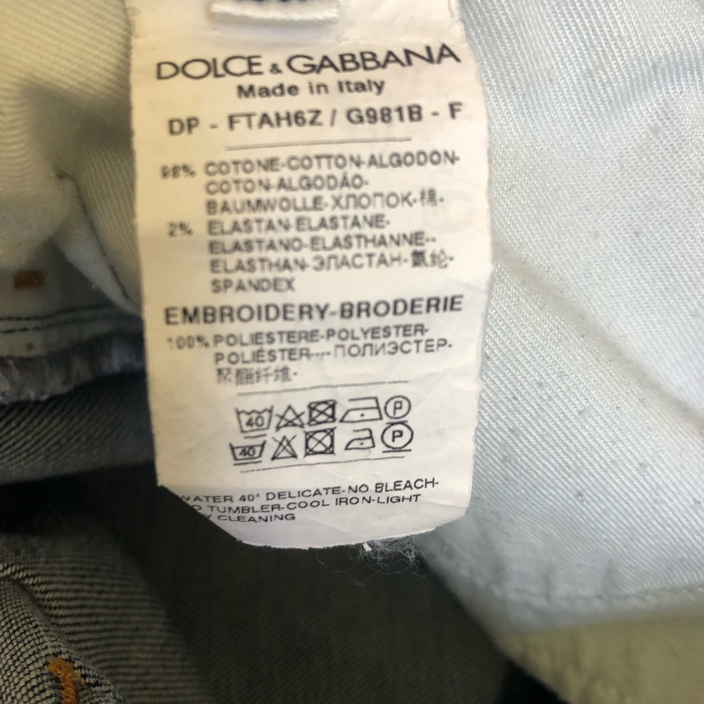 Dolce & Gabbana Dark Blue Skinny Queen Jeans with Yellow Script Patch. Size 38 - Picture 7 of 10